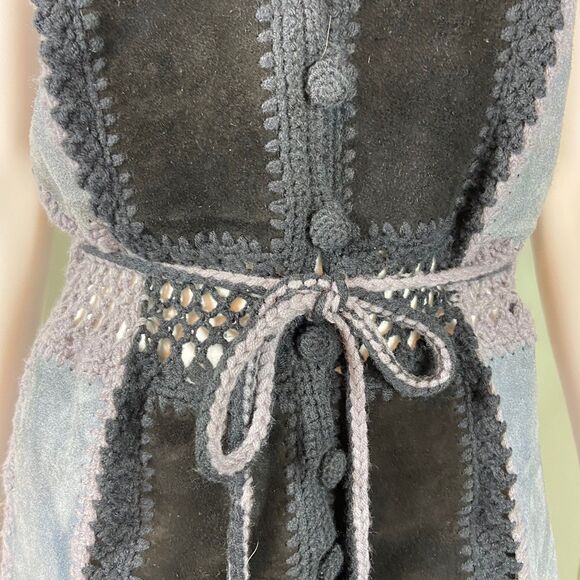 Vintage 70s Suede Leather Crochet M Patchwork Vest Gilet Rochelle California - Picture 9 of 15
